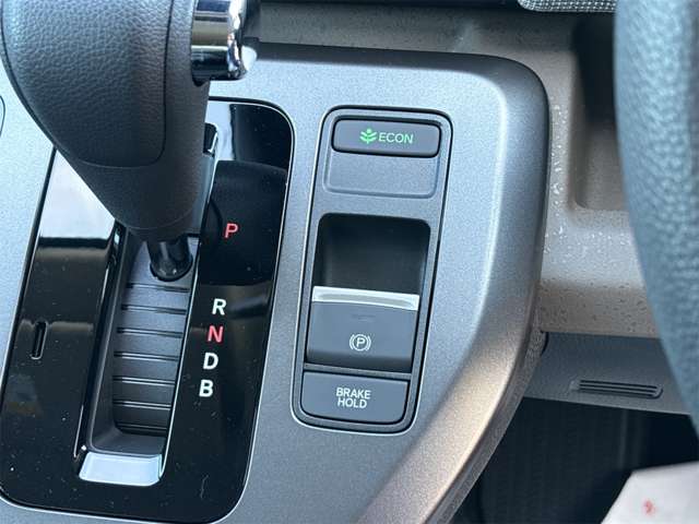 ホンダ フリード　ハイブリッド １．５ Ｅ：ＨＥＶ エアー R6年 (東海) 99