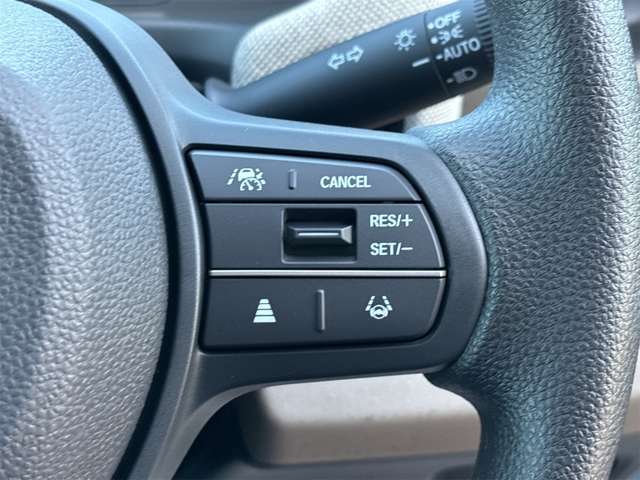 ホンダ フリード　ハイブリッド １．５ Ｅ：ＨＥＶ エアー R6年 (東海) 99