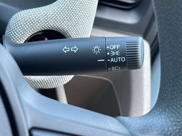 ホンダ フリード　ハイブリッド １．５ Ｅ：ＨＥＶ エアー R6年 (東海) 99