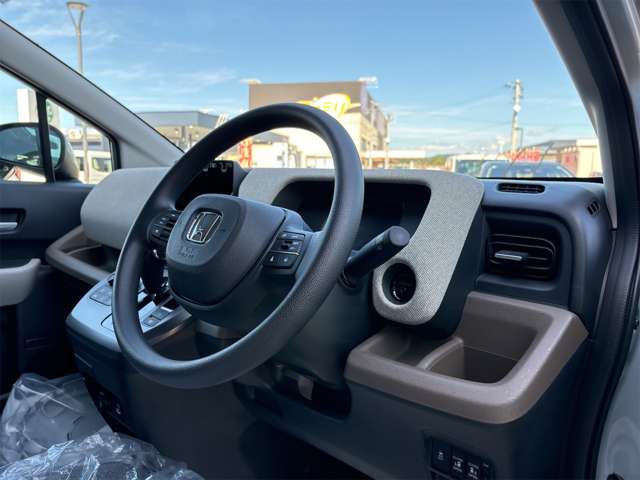 ホンダ フリード　ハイブリッド １．５ Ｅ：ＨＥＶ エアー R6年 (東海) 99