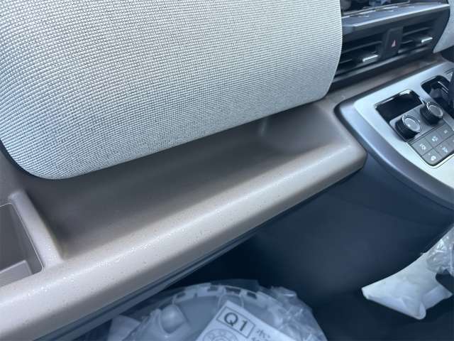 ホンダ フリード　ハイブリッド １．５ Ｅ：ＨＥＶ エアー R6年 (東海) 99