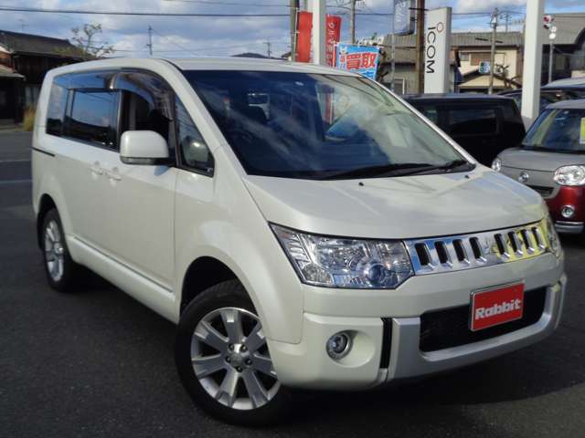 三菱 デリカ　Ｄ：５ ２．２ Ｄ パワーパッケージ ディーゼルターボ ４ＷＤ H29年 (中国) 99