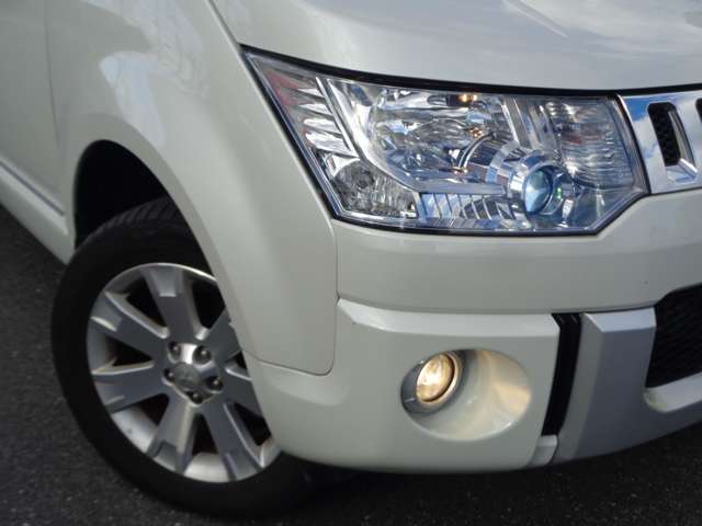 三菱 デリカ　Ｄ：５ ２．２ Ｄ パワーパッケージ ディーゼルターボ ４ＷＤ H29年 (中国) 99