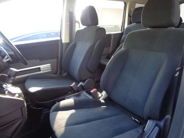 三菱 デリカ　Ｄ：５ ２．２ Ｄ パワーパッケージ ディーゼルターボ ４ＷＤ H29年 (中国) 99