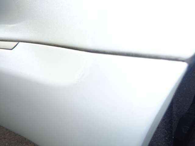 三菱 デリカ　Ｄ：５ ２．２ Ｄ パワーパッケージ ディーゼルターボ ４ＷＤ H29年 (中国) 99