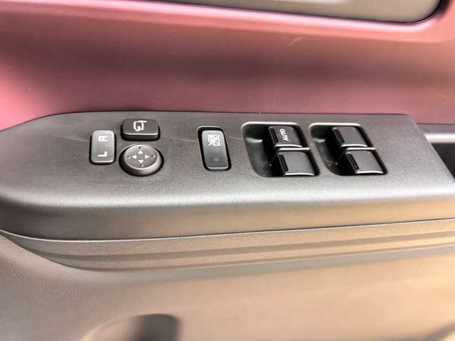 スズキ スペーシア ６６０ カスタム ハイブリッド ＸＳ ４ＷＤ R6年 (北海道) 99