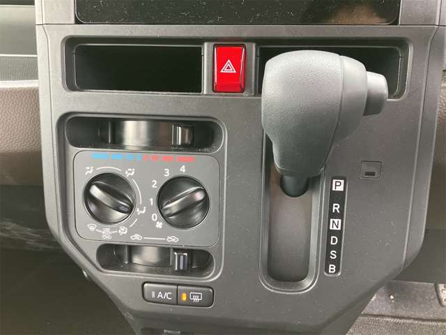 トヨタ ルーミー １．０ Ｘ R5年 (東海) 99