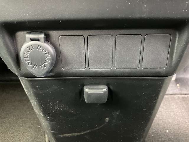 トヨタ ルーミー １．０ Ｘ R5年 (東海) 99