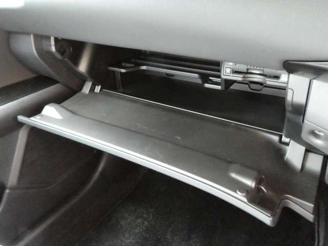 レクサス ＵＸ２００ バージョンＣ R2年 (関東) 99