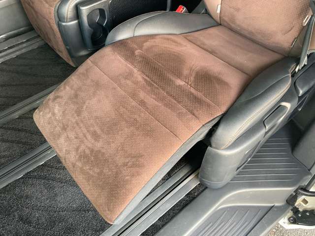 トヨタ アルファード ２．４ ２４０Ｓ タイプゴールド ４ＷＤ H25年 (東北) 99