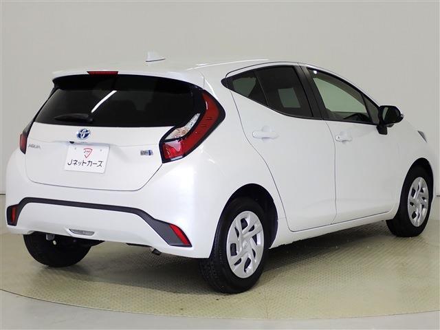 トヨタ アクア １．５ Ｘ R4年 (関東) 99