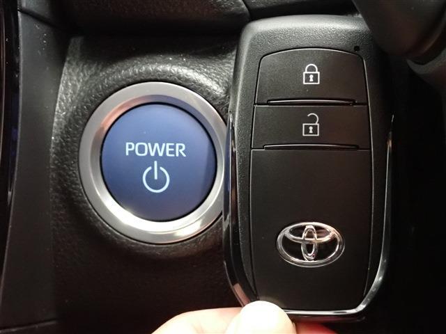 トヨタ アクア １．５ Ｘ R4年 (関東) 99