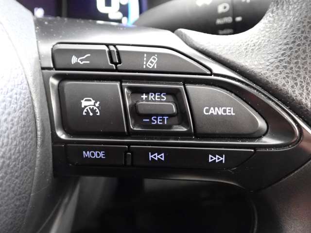 トヨタ アクア １．５ Ｘ R4年 (関東) 99