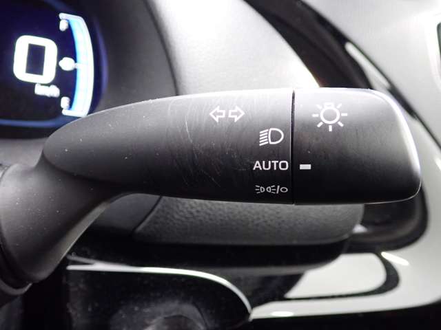 トヨタ アクア １．５ Ｘ R4年 (関東) 99