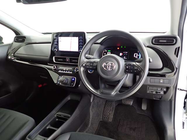 トヨタ アクア １．５ Ｘ R4年 (関東) 99