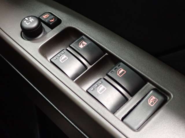 トヨタ ルーミー １．０ Ｇ R4年 (関東) 99