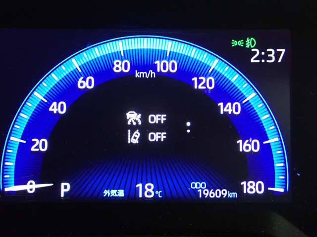 トヨタ カローラクロス １．８ Ｚ R5年 (関東) 99