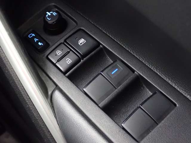 トヨタ カローラクロス １．８ Ｚ R5年 (関東) 99