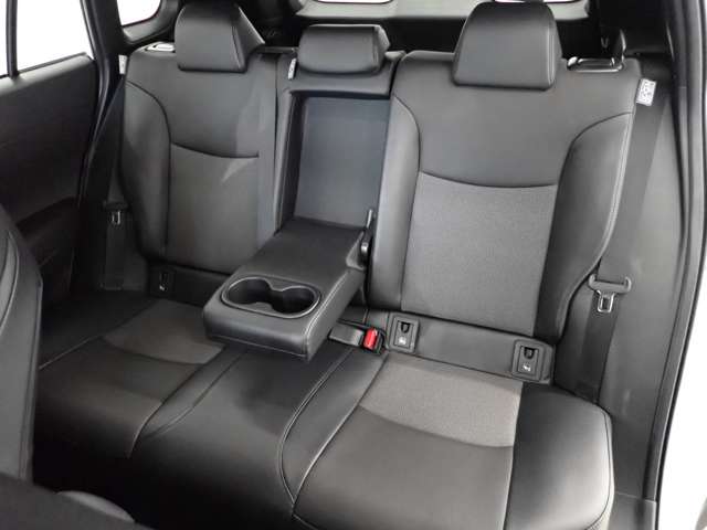 トヨタ カローラクロス １．８ Ｚ R5年 (関東) 99