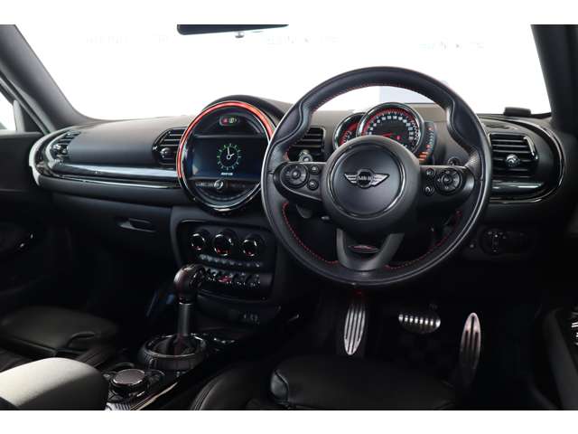 ミニ ミニクラブマン ジョン・クーパー・ワークス ４ＷＤ H29年 (近畿) 99