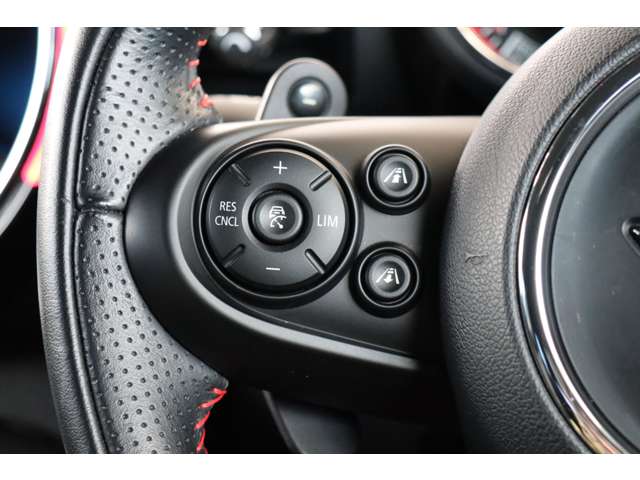 ミニ ミニクラブマン ジョン・クーパー・ワークス ４ＷＤ H29年 (近畿) 99