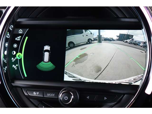 ミニ ミニクラブマン ジョン・クーパー・ワークス ４ＷＤ H29年 (近畿) 99