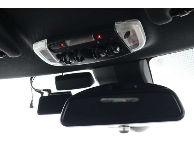 ミニ ミニクラブマン ジョン・クーパー・ワークス ４ＷＤ H29年 (近畿) 99