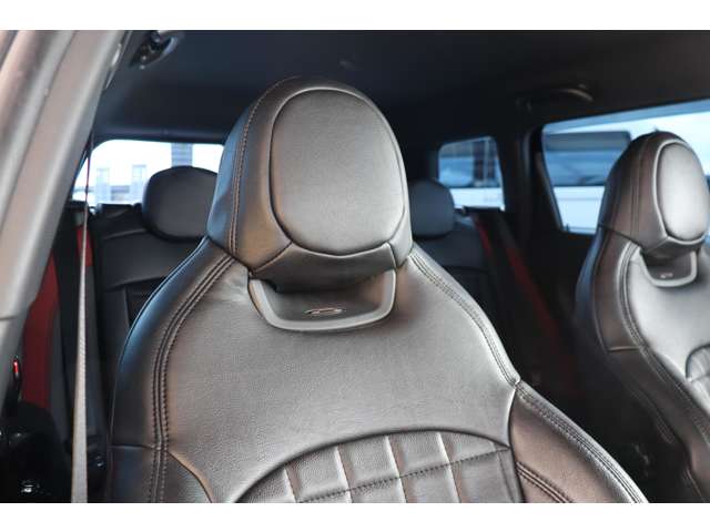 ミニ ミニクラブマン ジョン・クーパー・ワークス ４ＷＤ H29年 (近畿) 99