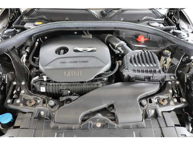 ミニ ミニクラブマン ジョン・クーパー・ワークス ４ＷＤ H29年 (近畿) 99