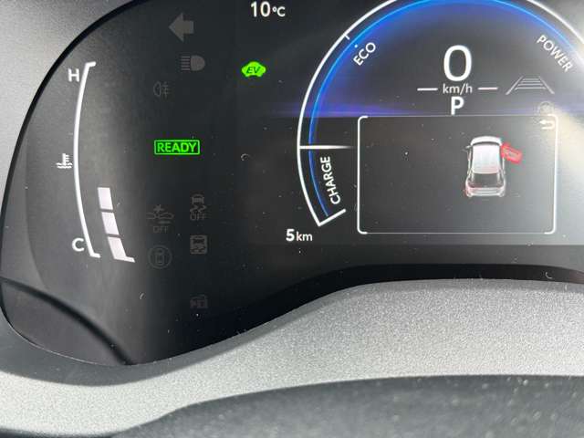 トヨタ ヤリスクロス　ハイブリッド １．５ ハイブリッド Ｚ R7年 (九州・沖縄) 99