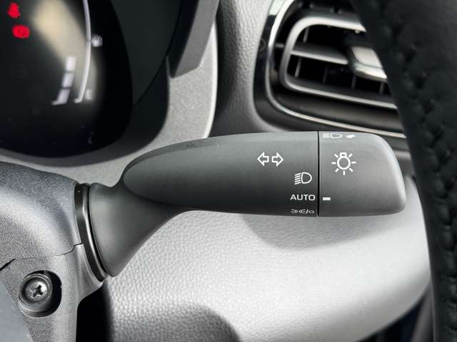 トヨタ ヤリスクロス　ハイブリッド １．５ ハイブリッド Ｚ R7年 (九州・沖縄) 99