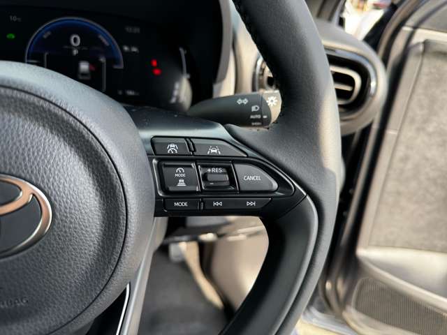 トヨタ ヤリスクロス　ハイブリッド １．５ ハイブリッド Ｚ R7年 (九州・沖縄) 99