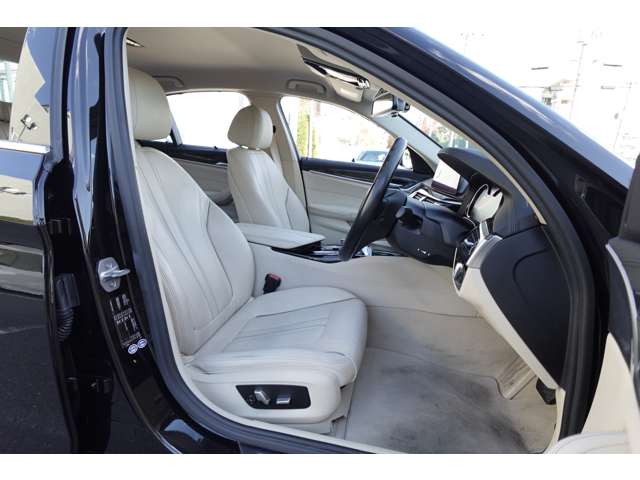 ＢＭＷ ５シリーズ ５２３Ｄ ラグジュアリー ディーゼルターボ H29年 (近畿) 99