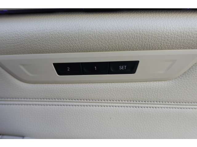 ＢＭＷ ５シリーズ ５２３Ｄ ラグジュアリー ディーゼルターボ H29年 (近畿) 99