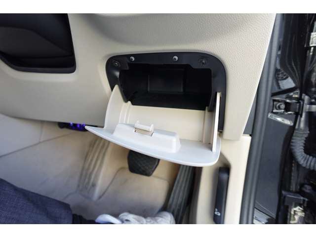 ＢＭＷ ５シリーズ ５２３Ｄ ラグジュアリー ディーゼルターボ H29年 (近畿) 99