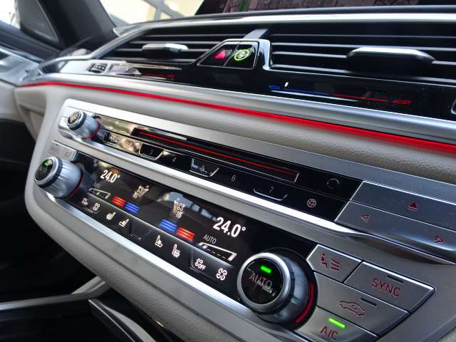 ＢＭＷ ７シリーズ ７４０ＬＤ Ｘドライブ Ｍスポーツ ディーゼルターボ ４ＷＤ R1年 (近畿) 99