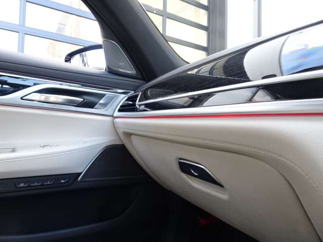 ＢＭＷ ７シリーズ ７４０ＬＤ Ｘドライブ Ｍスポーツ ディーゼルターボ ４ＷＤ R1年 (近畿) 99