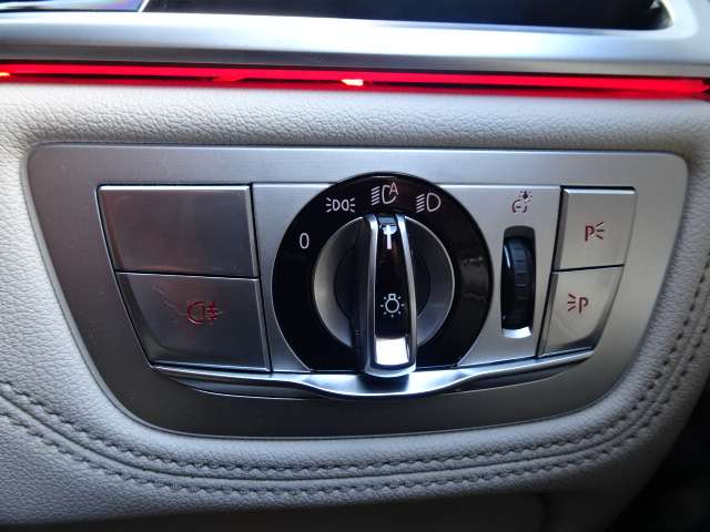 ＢＭＷ ７シリーズ ７４０ＬＤ Ｘドライブ Ｍスポーツ ディーゼルターボ ４ＷＤ R1年 (近畿) 99