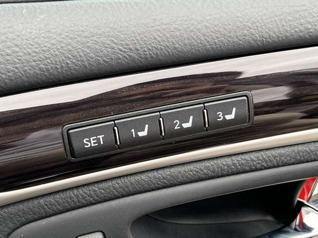 レクサス ＬＳハイブリッド ６００Ｈ バージョンＬ ４ＷＤ H26年 (関東) 99