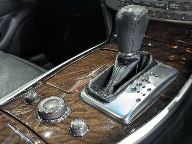 日産 フーガ　ハイブリッド ３．５ H24年 (関東) 99