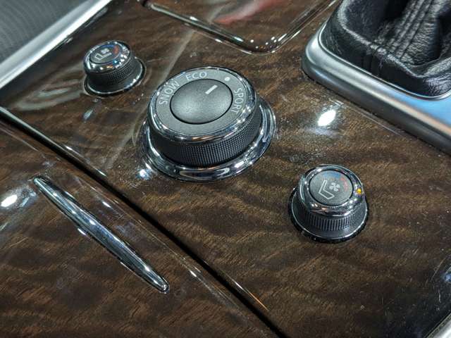 日産 フーガ　ハイブリッド ３．５ H24年 (関東) 99