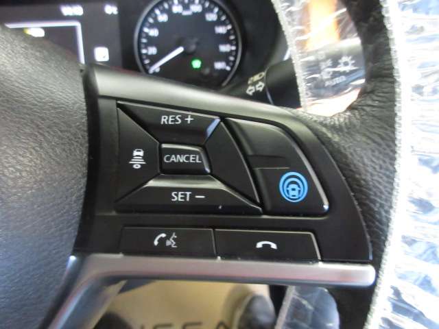 日産 キックス １．２ Ｘ ツートーン インテリアエディション （Ｅ－ＰＯＷＥＲ） R2年 (九州・沖縄) 99