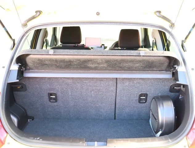 スズキ スイフト １．６ スポーツ H26年 (関東) 99