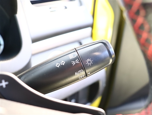 スズキ スイフト １．６ スポーツ H26年 (関東) 99