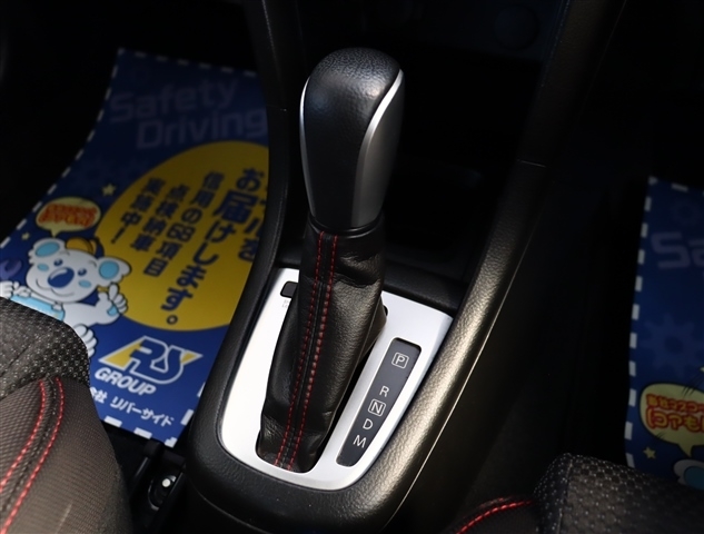 スズキ スイフト １．６ スポーツ H26年 (関東) 99