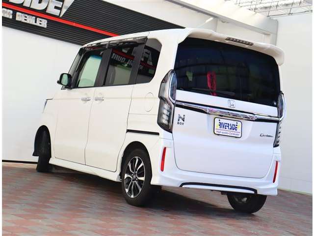 ホンダ Ｎ　ＢＯＸ カスタム ６６０ Ｇ Ｌ ホンダセンシング H30年 (関東) 99