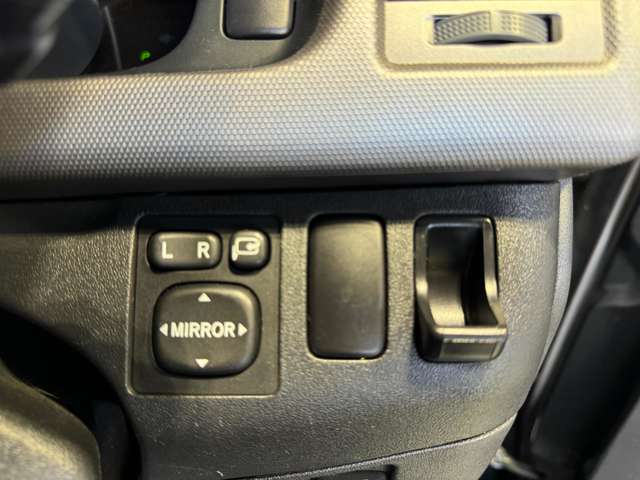 トヨタ ハイエースワゴン ２．７ ＧＬ ロング ミドルルーフ ４ＷＤ H22年 (東北) 99