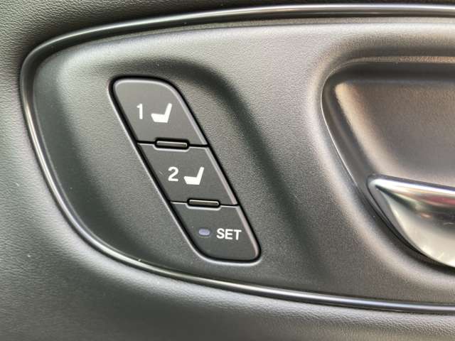 ホンダ ＺＲ−Ｖ １．５ Ｚ ４ＷＤ R6年 (東北) 99