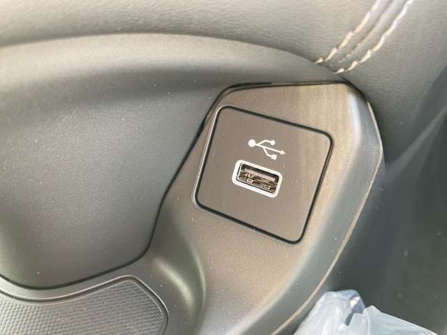 ホンダ ＺＲ−Ｖ １．５ Ｚ ４ＷＤ R6年 (東北) 99