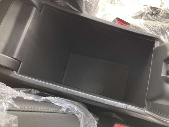 ホンダ ＺＲ−Ｖ １．５ Ｚ ４ＷＤ R6年 (東北) 99